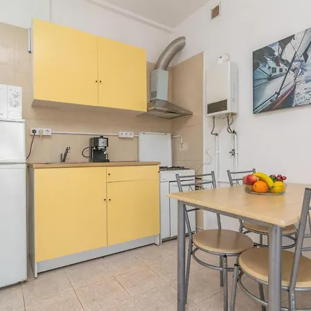 Apartment Melousa Paradise