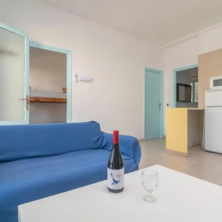 Apartment Melousa Paradise *