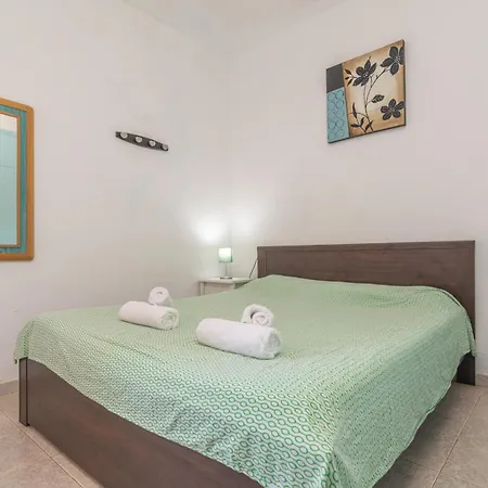 Apartment Melousa Paradise *